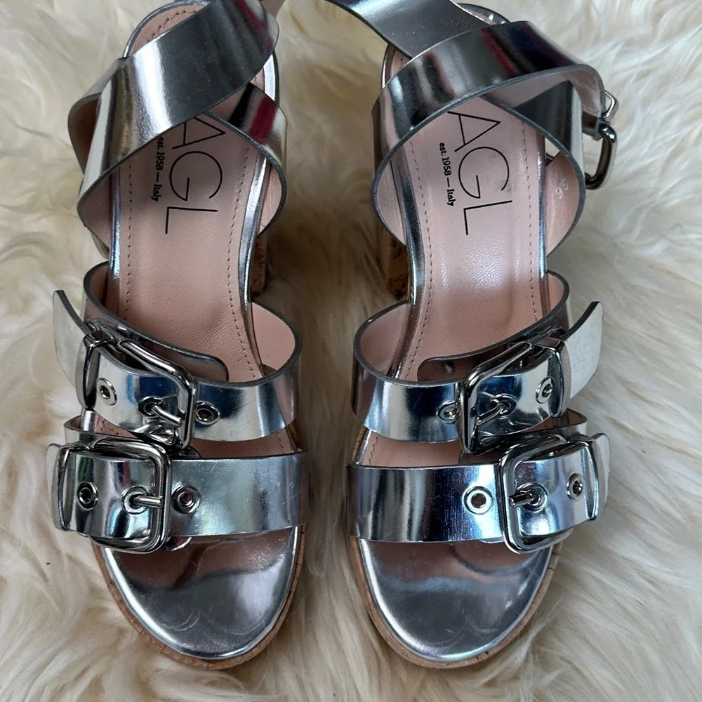 AGL Agl platform sandal in metal effect leather